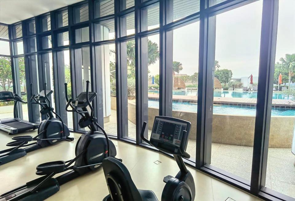 1519 Almas Suites Seaview Sunrise Netflix By Stay 努沙再也 外观 照片