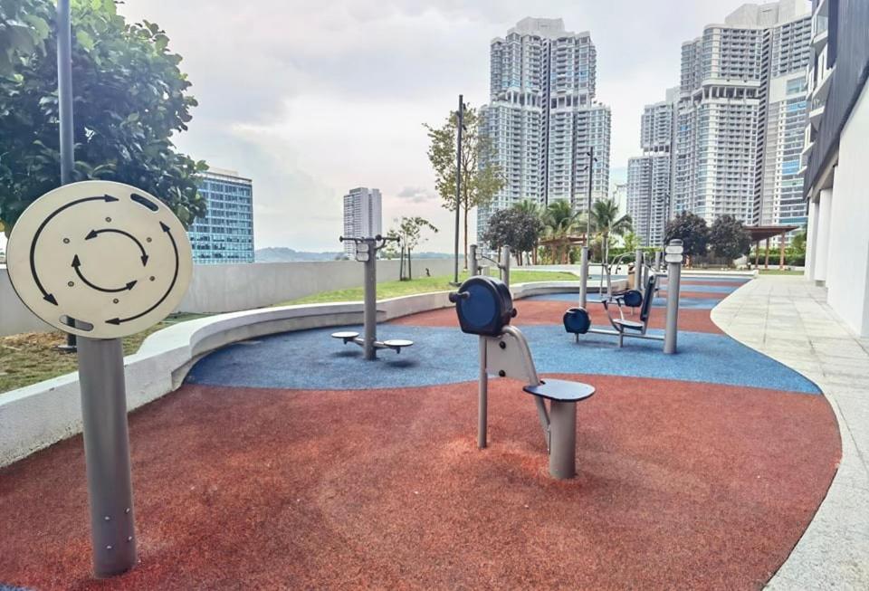 1519 Almas Suites Seaview Sunrise Netflix By Stay 努沙再也 外观 照片