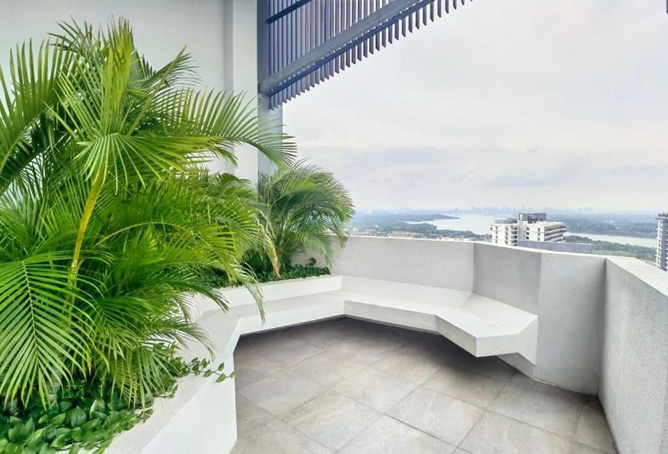 1519 Almas Suites Seaview Sunrise Netflix By Stay 努沙再也 外观 照片