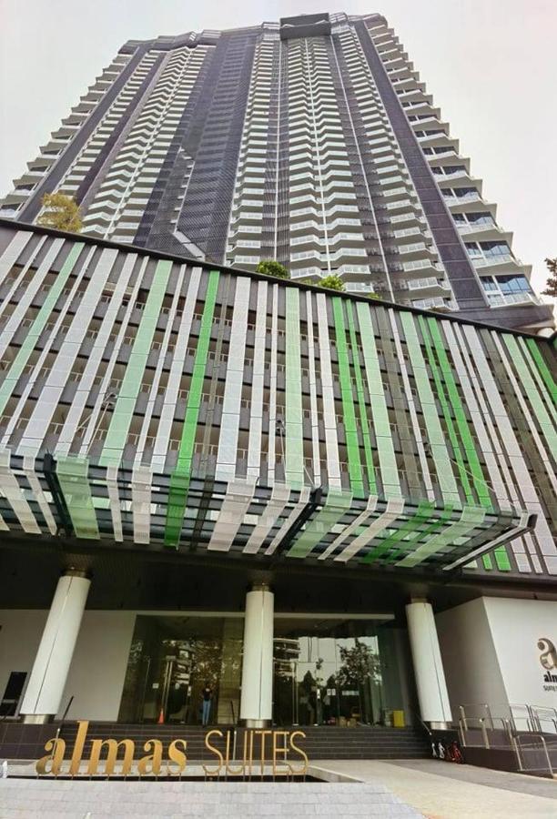 1519 Almas Suites Seaview Sunrise Netflix By Stay 努沙再也 外观 照片